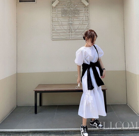 想走甜美一些路线的女生，这一件娃娃裙怎么能错过？
