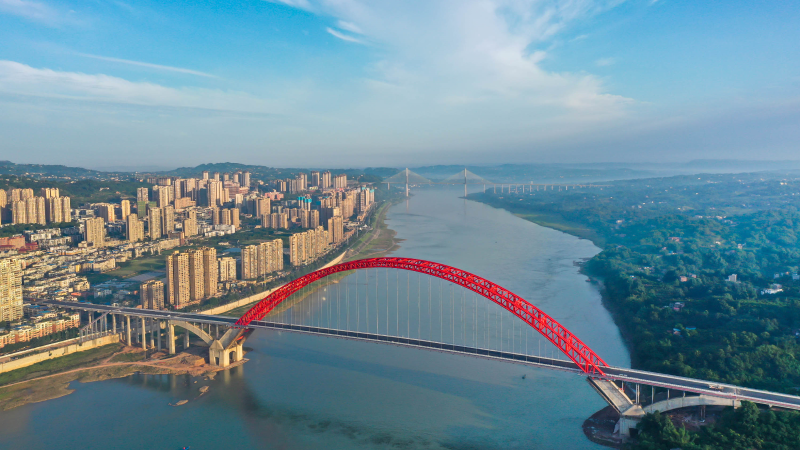 四川合江长江公路大桥顺利建成通车 世界最大跨径飞燕式钢管混凝土系杆拱桥